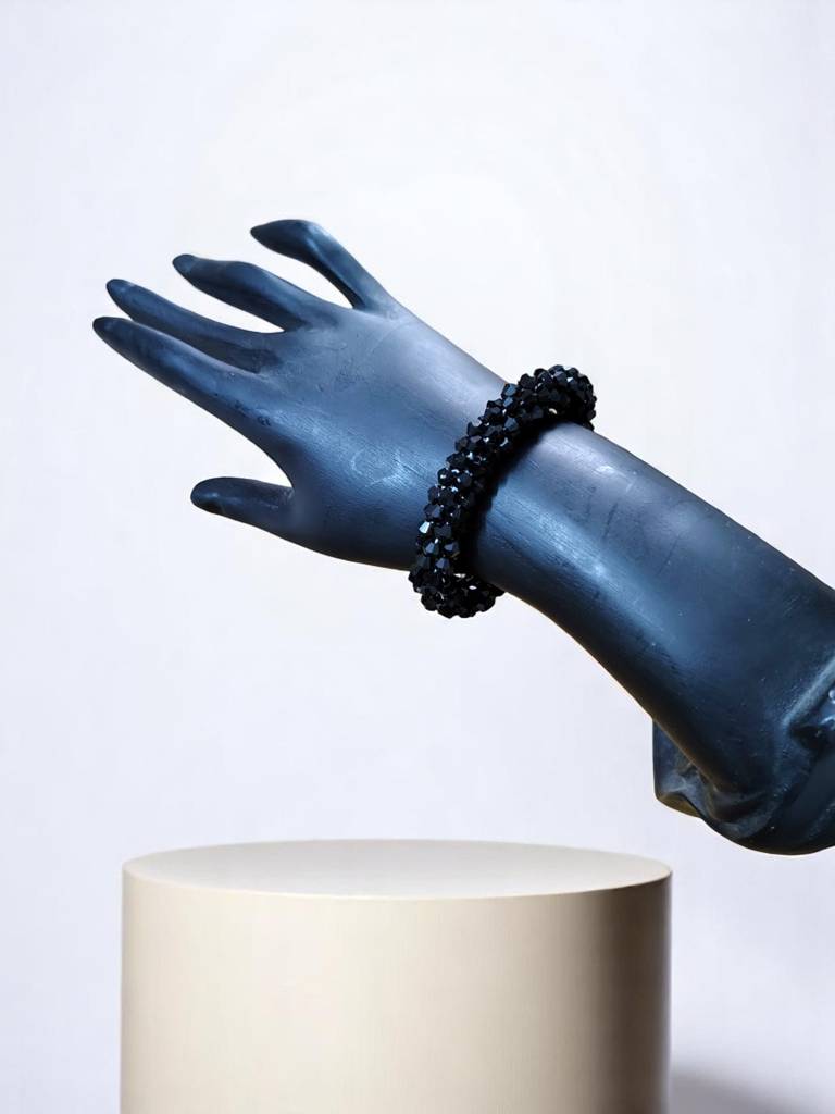 Unisex Crystal Bloom – Adjustable Crystal Bead Bracelets : CRY-BLK-BLT-ONB-039