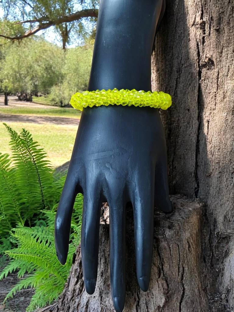 Unisex Crystal Bloom – Adjustable Crystal Bead Bracelets : CRY-LMY-BLT-ONB-114
