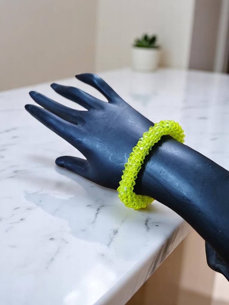 Unisex Crystal Bloom – Adjustable Crystal Bead Bracelets : CRY-LMY-BLT-ONB-114