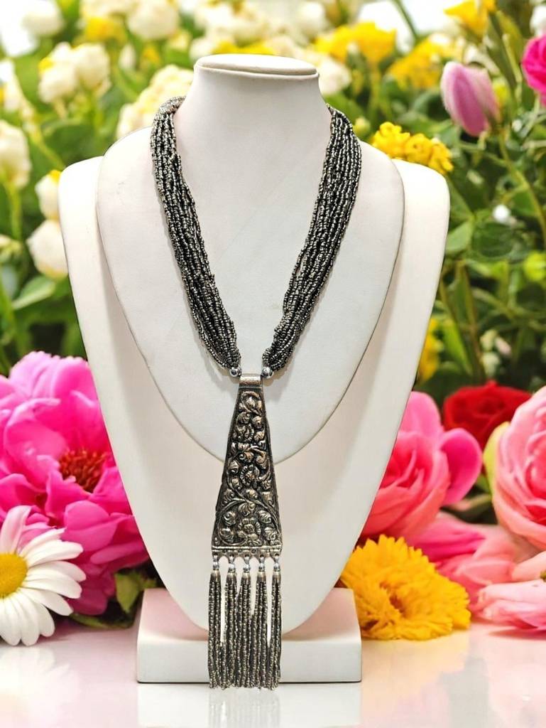 Day-To-Dinner Tie Shaped Oxidized Black Metal Multi-Layered Long Necklace : BDE-GRY-TYLG-ONN-227