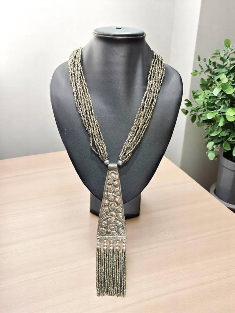 Day-To-Dinner Tie Shaped Oxidized Black Metal Multi-Layered Long Necklace : BDE-GRY-TYLG-ONN-227