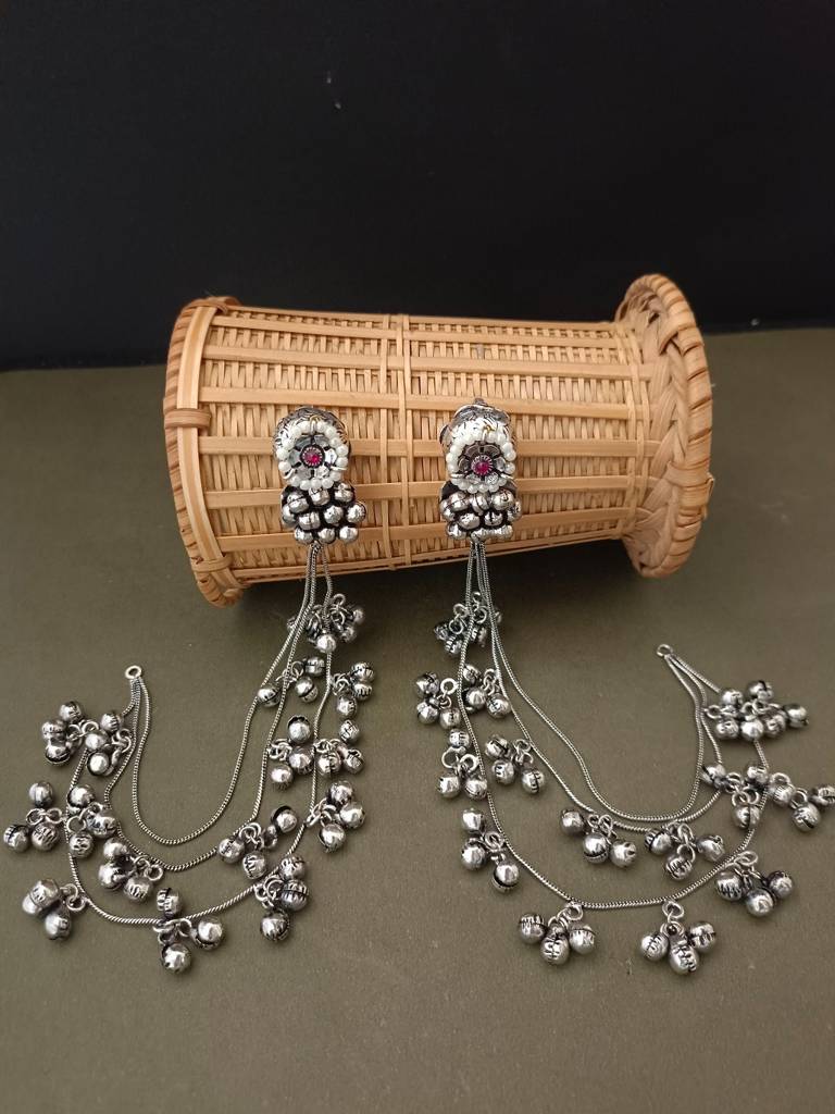 Traditional Ear Chains (Kaan Chain) With Pearl Studs And Ghungroo Dangles : VS105271