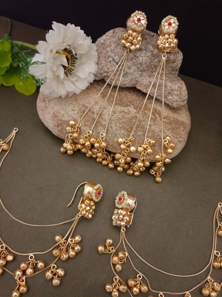 Set Of 2 Pachi Kundan & Ghungaroo Studded Kashmiri Drop Earrings : VS105269