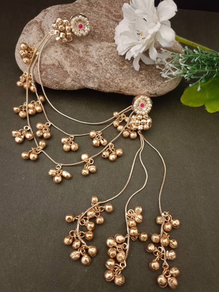 Set Of 2 Pachi Kundan & Ghungaroo Studded Kashmiri Drop Earrings : VS105269