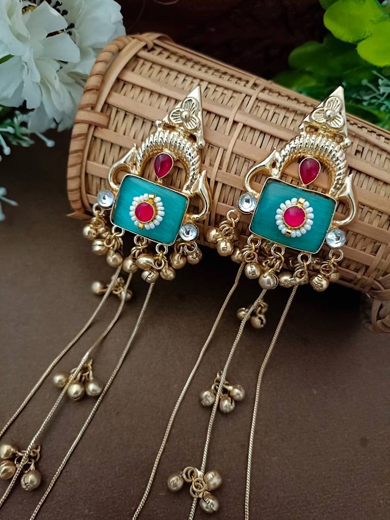 Brass-Plated Pachi Kundan Studded & Beaded Kashmiri Earrings : VS105333