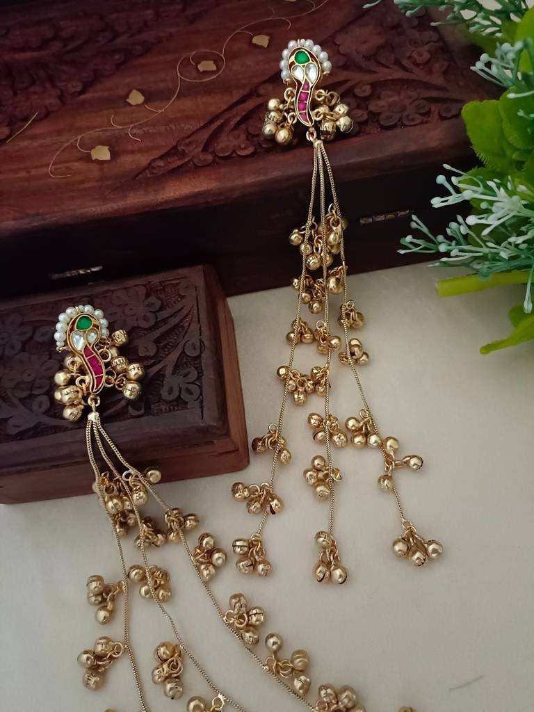 Brass-Plated Kundan Studded & Beaded Peacock Shaped Kashmiri Drop Earrings : VS105354