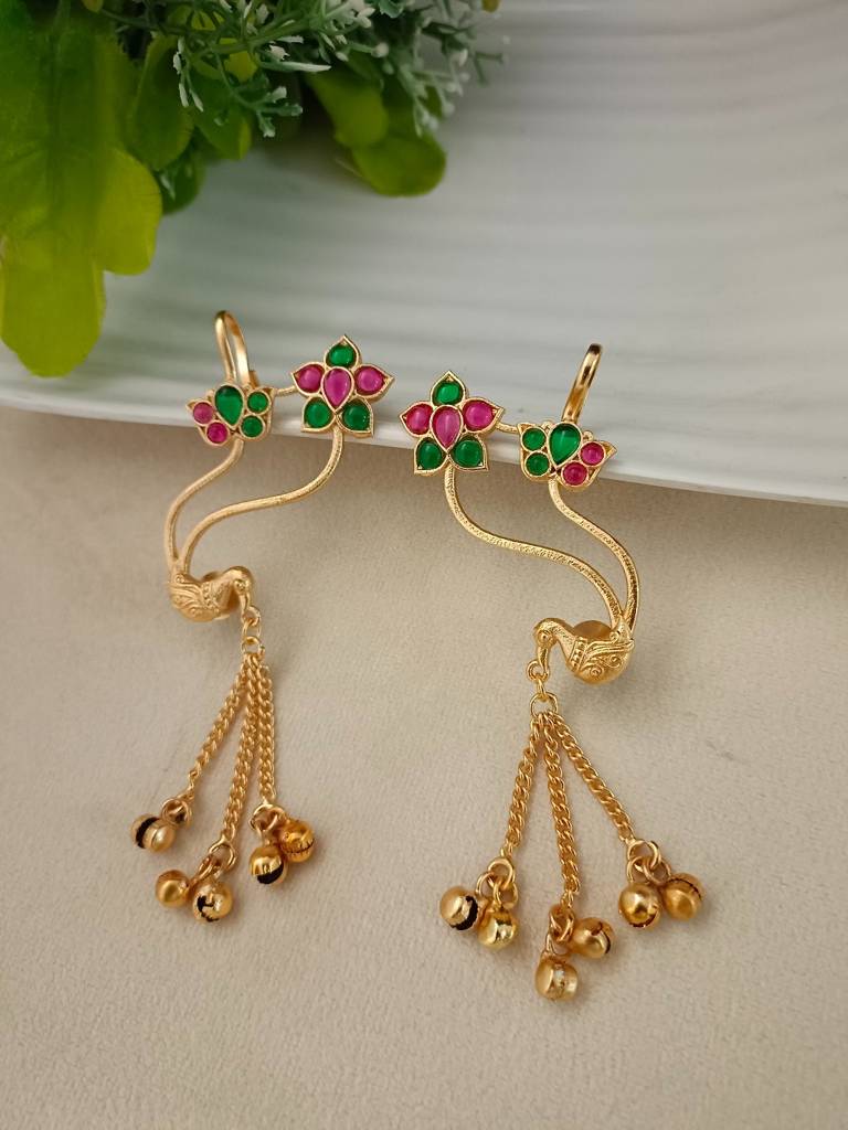 Brass-Plated Kundan Studded Gold-Toned Floral Peacock Ear Cuff Bugadi Earrings : VS105372