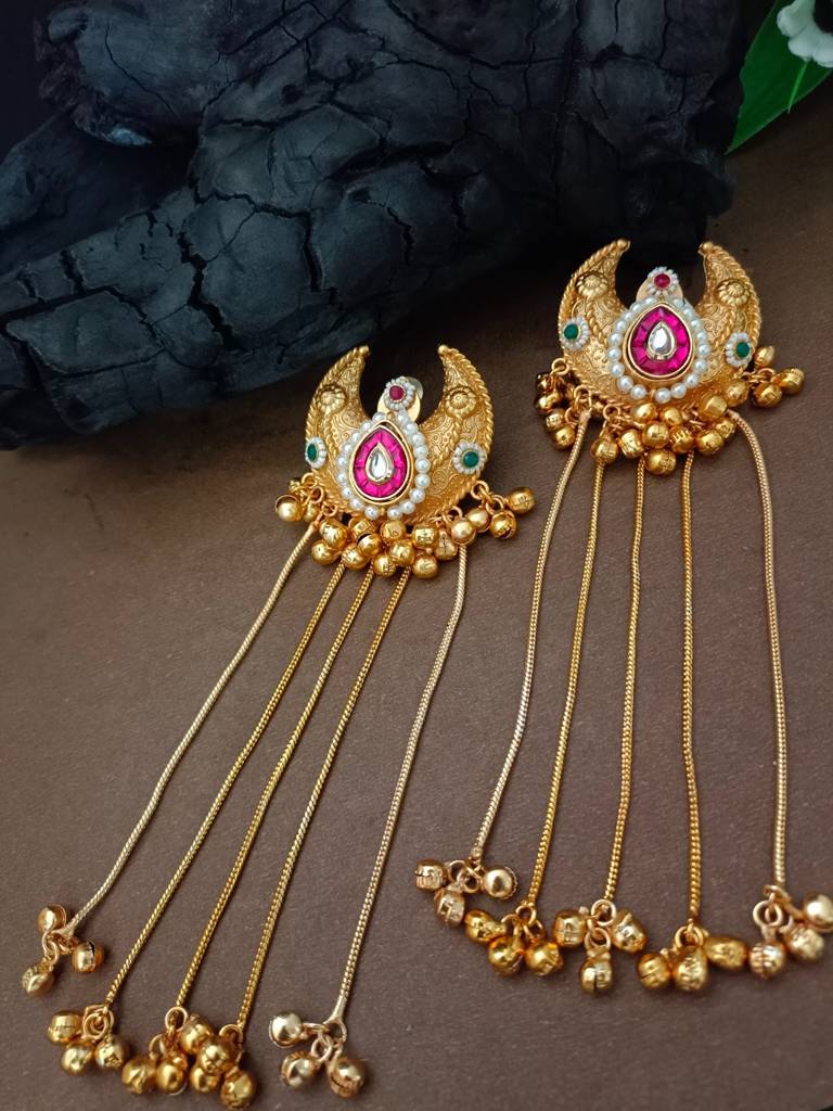 Brass-Plated Pachi Kundan & Ghungaroo Beaded Kashmiri Crescent Shaped Drop Earrings : VS105421