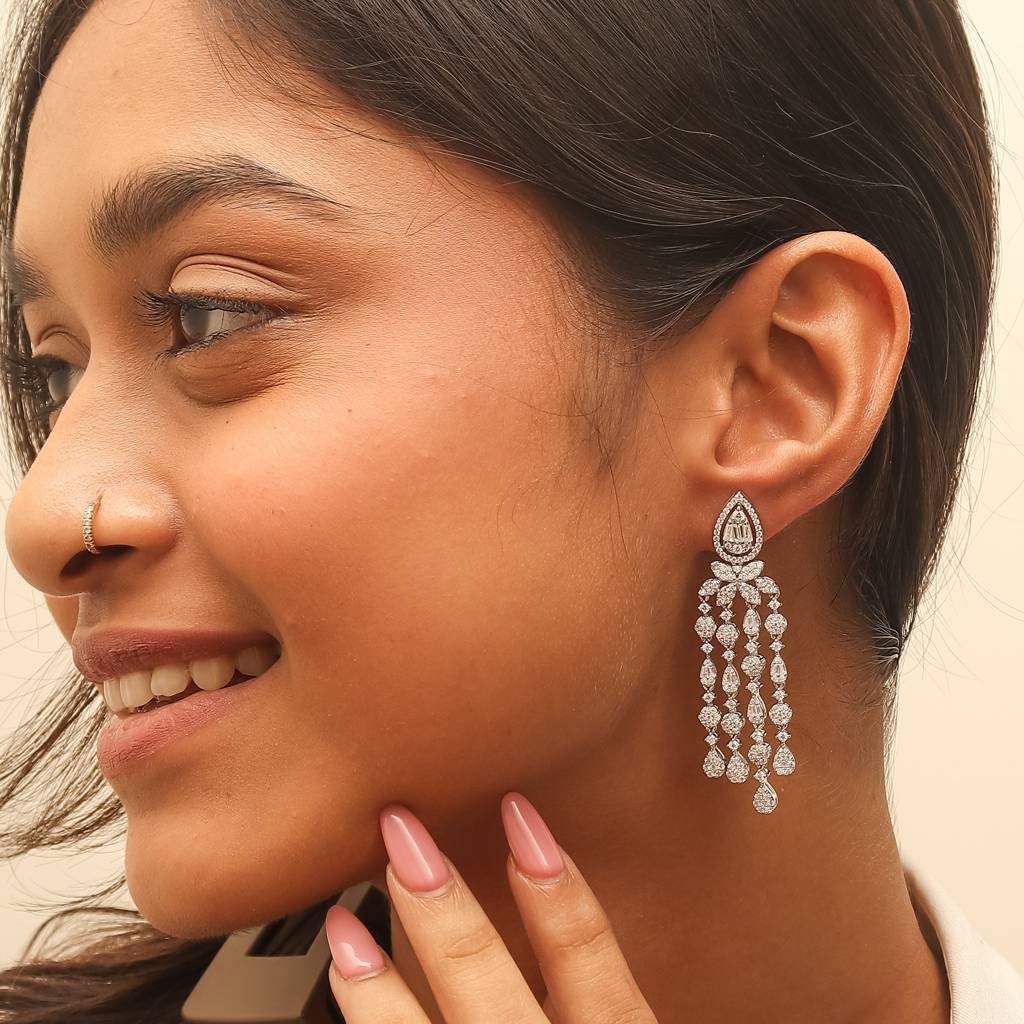 Luxe Diamonds Silver Earrings : E034