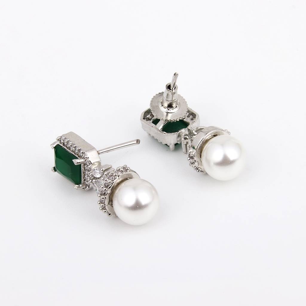 Crystal Halo Pearl Drop Earrings : S24MMER239GRN