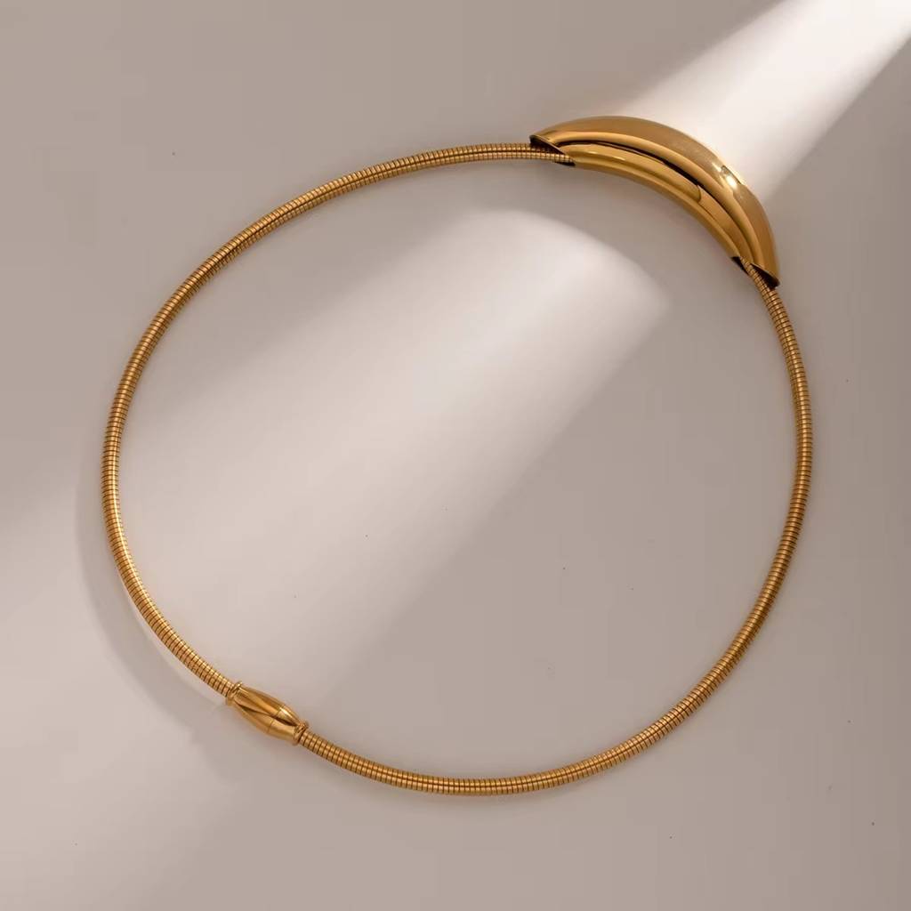 Minimal Solstice Arc Necklace |Skin Safe, Elegant Occasion/Party Wear : 100499