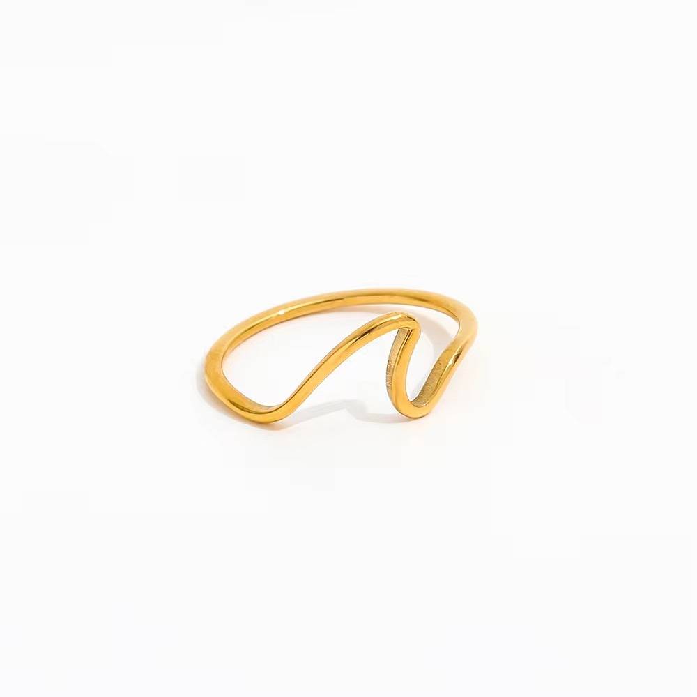 Sleek Fluid Wave Design Ring - 18K Gold Plated Minimalist : 1005942
