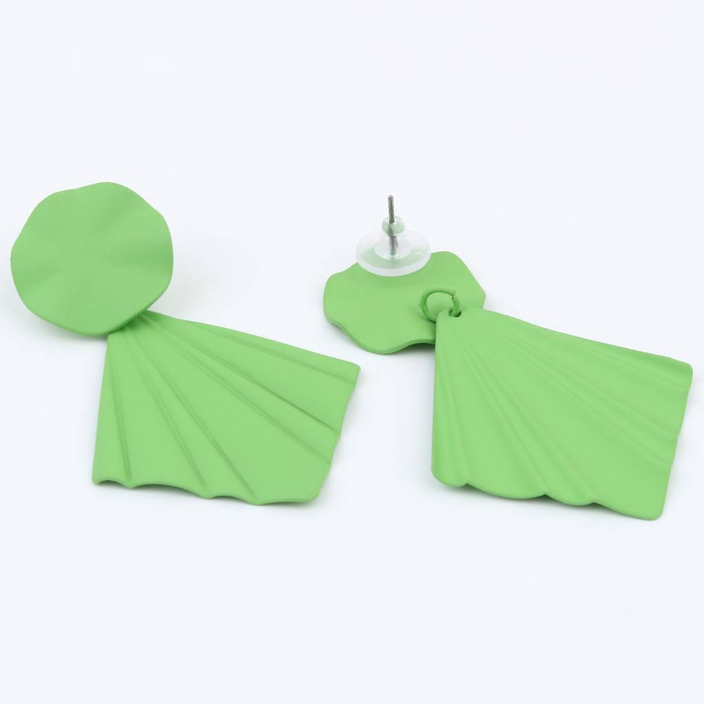 Petal Pop Fan Earrings : WER199JMLMGRN