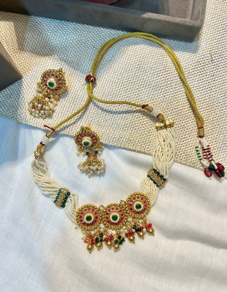 Gold Finish Multi-Stone Pearl Necklace Set : PR-995