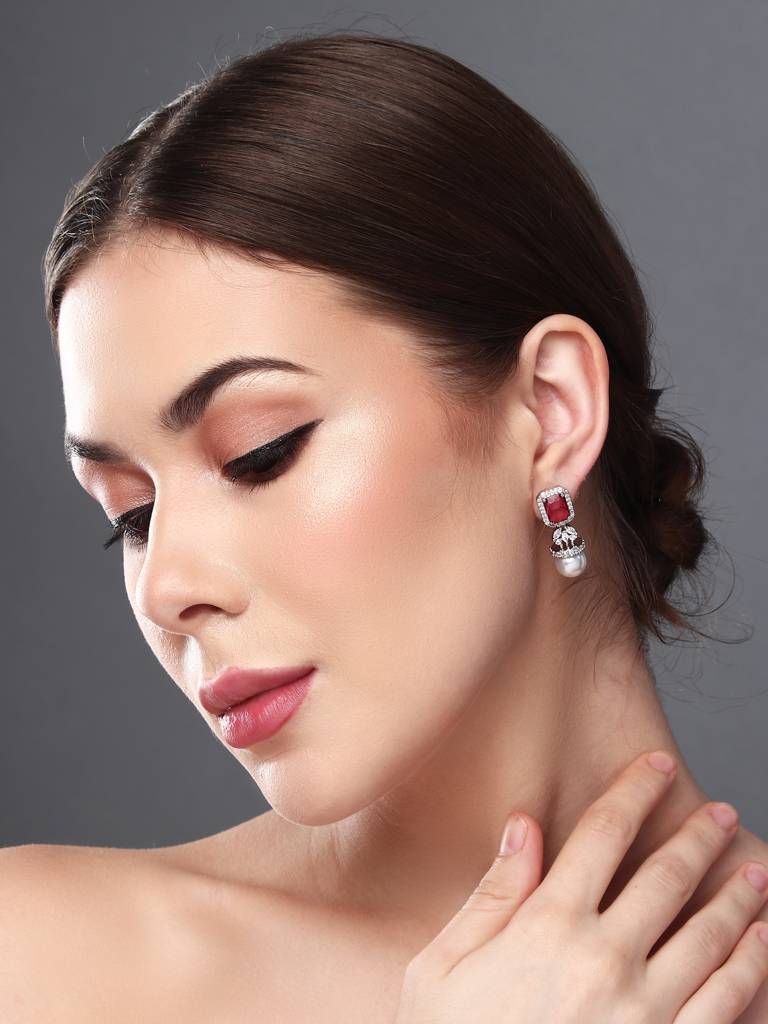 Crystal Halo Pearl Drop Earrings : S24MMER239RED