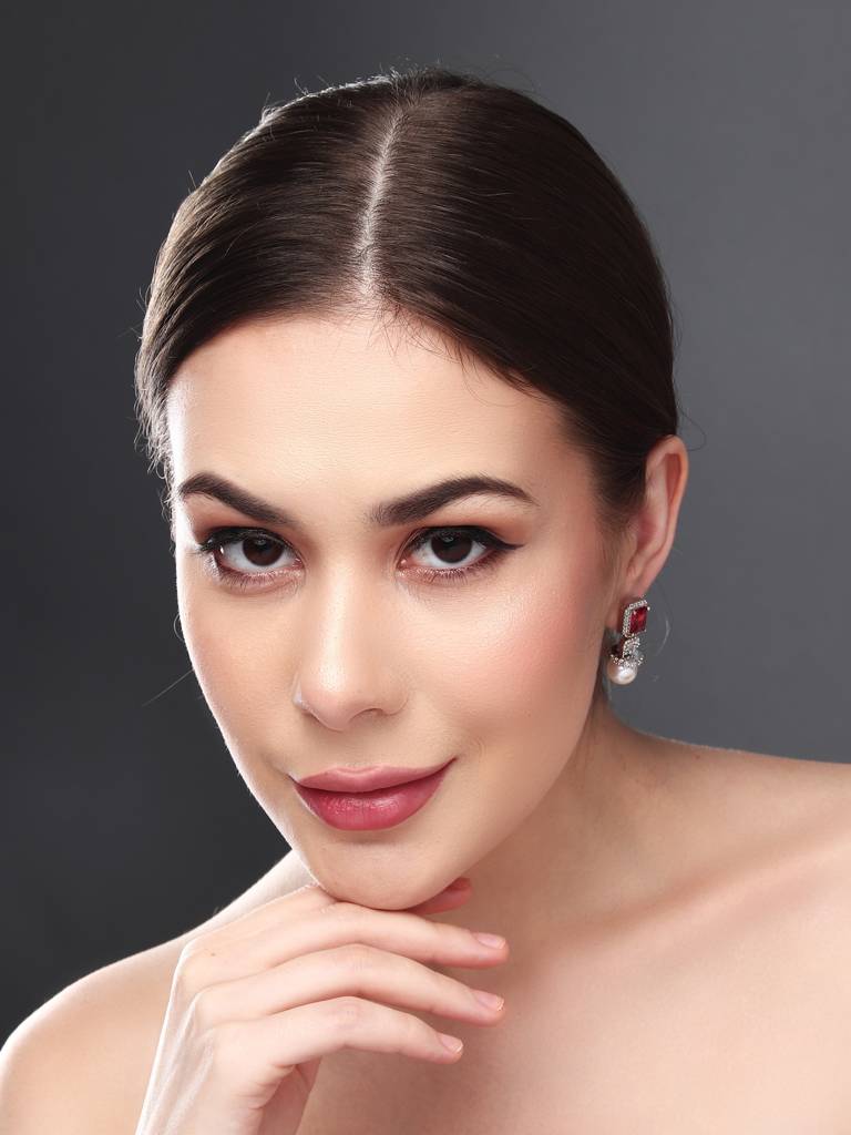 Crystal Halo Pearl Drop Earrings : S24MMER239RED