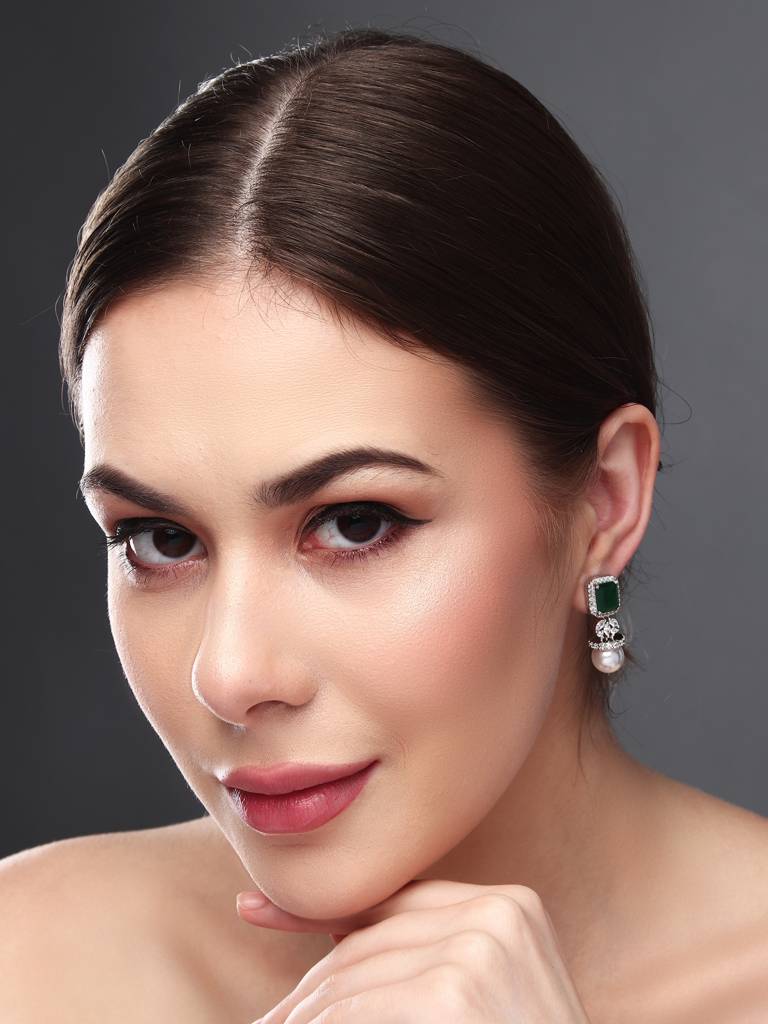 Crystal Halo Pearl Drop Earrings : S24MMER239GRN