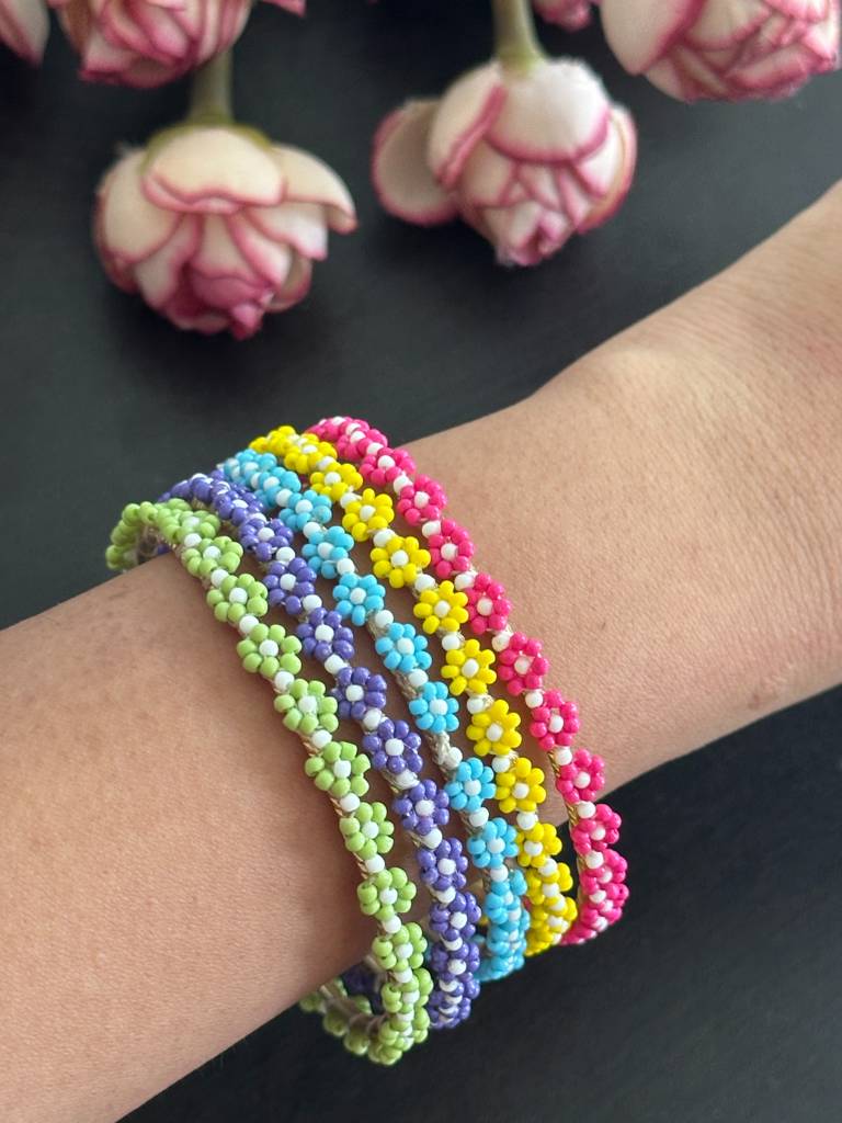 Handmade Beaded Floral Dainty Bangles : KA114