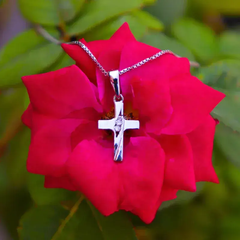 Pure 925 Silver Minimal Cross Pendant For Men & Women : SP-40