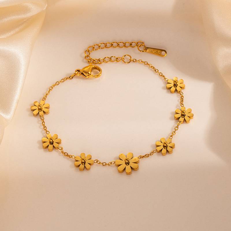 18K Gold Plated Waterproof Anti-Tarnish Floral Charm Bracelet : ASJ0125B075G