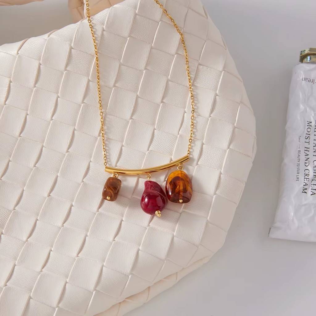 18K Gold Plated Anti-Tarnish Red Natural Stone Long Chain Necklace : NEC-735