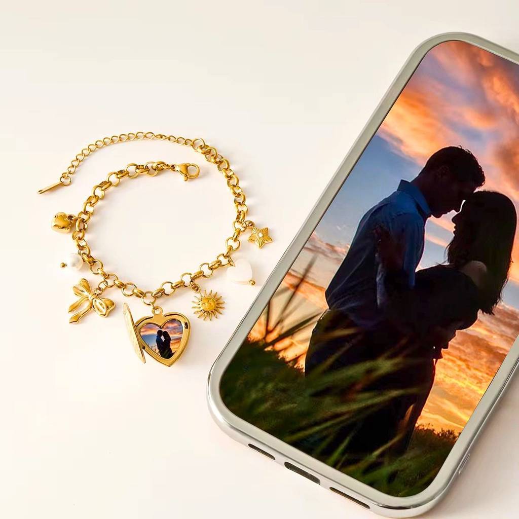 18Kt Gold Plated Chunky Keepsake Photo Locket Charm Bracelet, Maia : INMAIA-DIY
