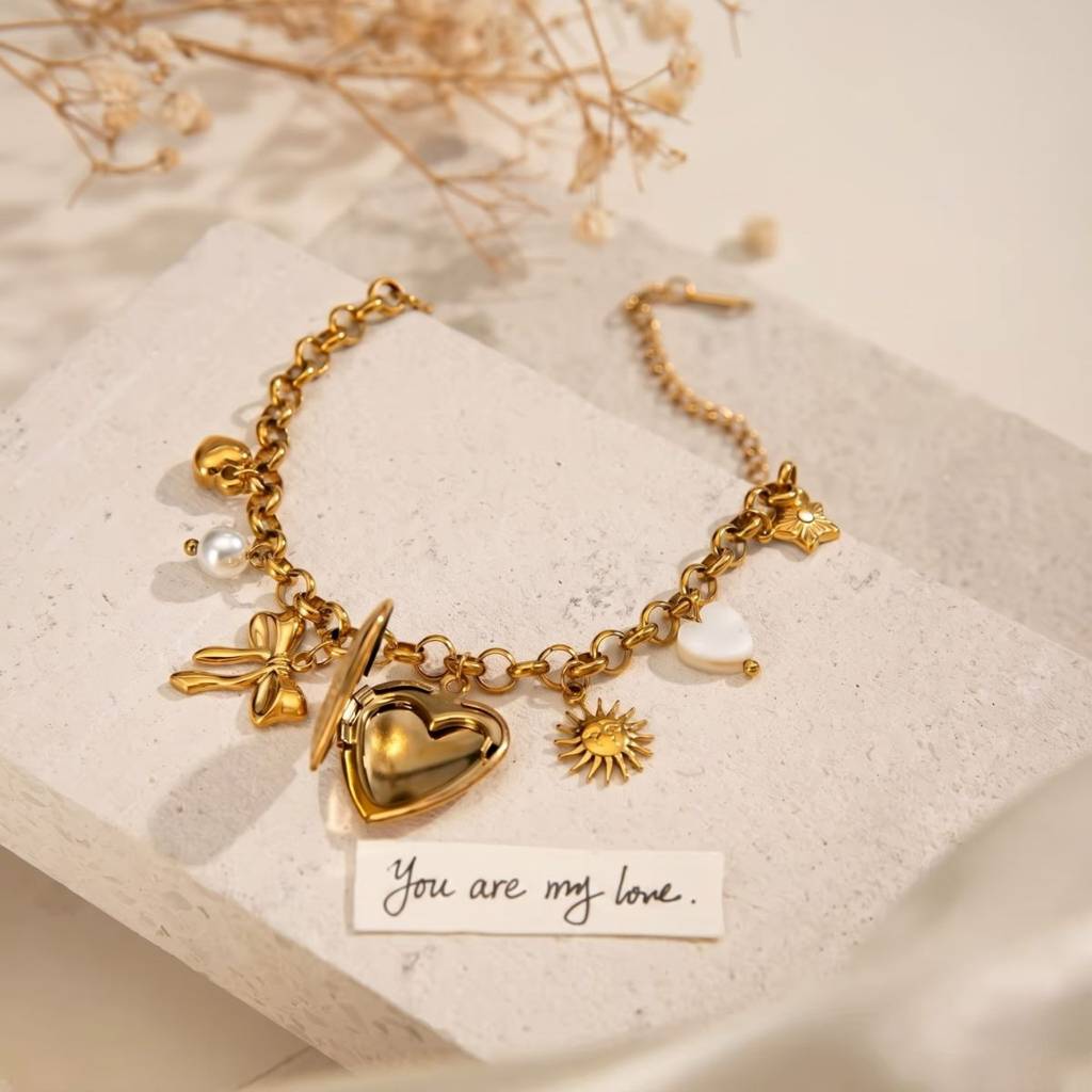 18Kt Gold Plated Chunky Keepsake Photo Locket Charm Bracelet, Maia : INMAIA-DIY