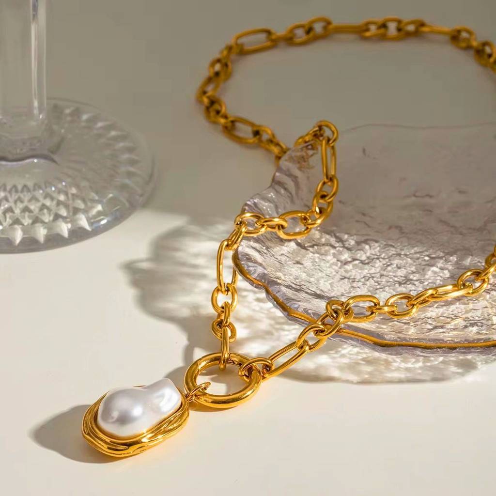 18K Gold Plated Baroque Pearl Necklace, Mist : INMIST