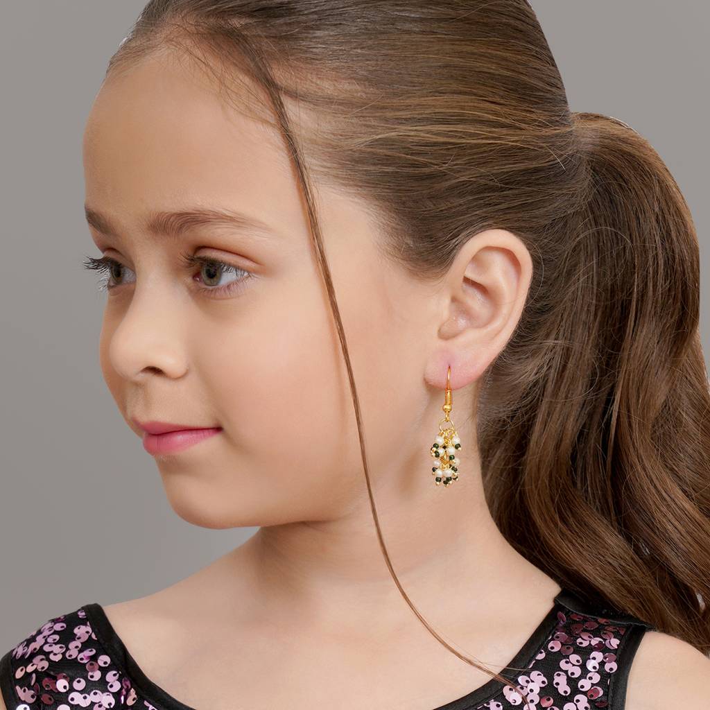 Pearl And Green Stone Loop Earrings : RRKDEC22-16