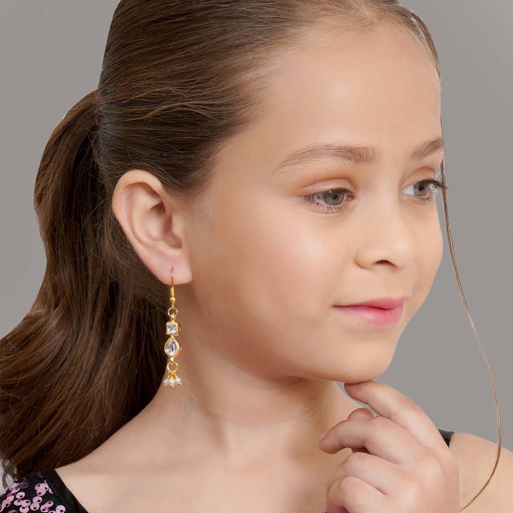 Long Kundan Earrings : RRKDEC22-15