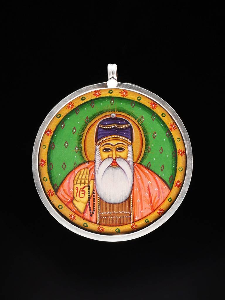 Sterling Silver Pendant Round Shaped Hand-Painted Shri Guru Nanak Dev Ji : JQL76