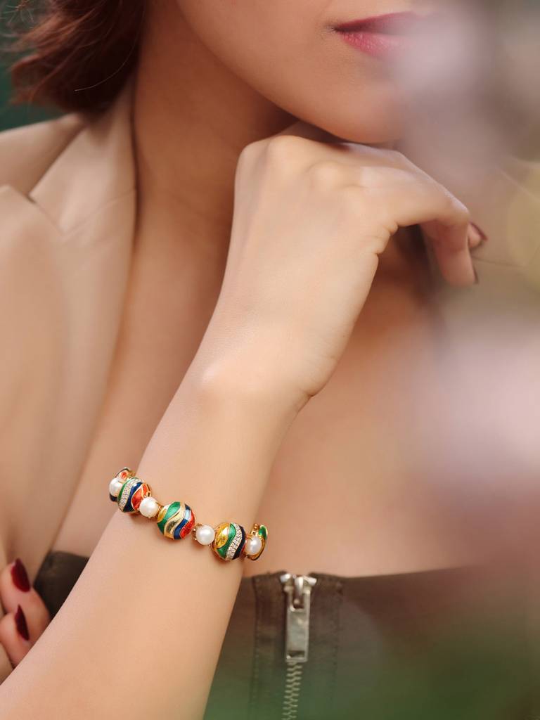 925 Sterling Silver Gold Plated Colorful Enamel With Pearl And Moissanite Bracelet For Women : KNPHSILB002