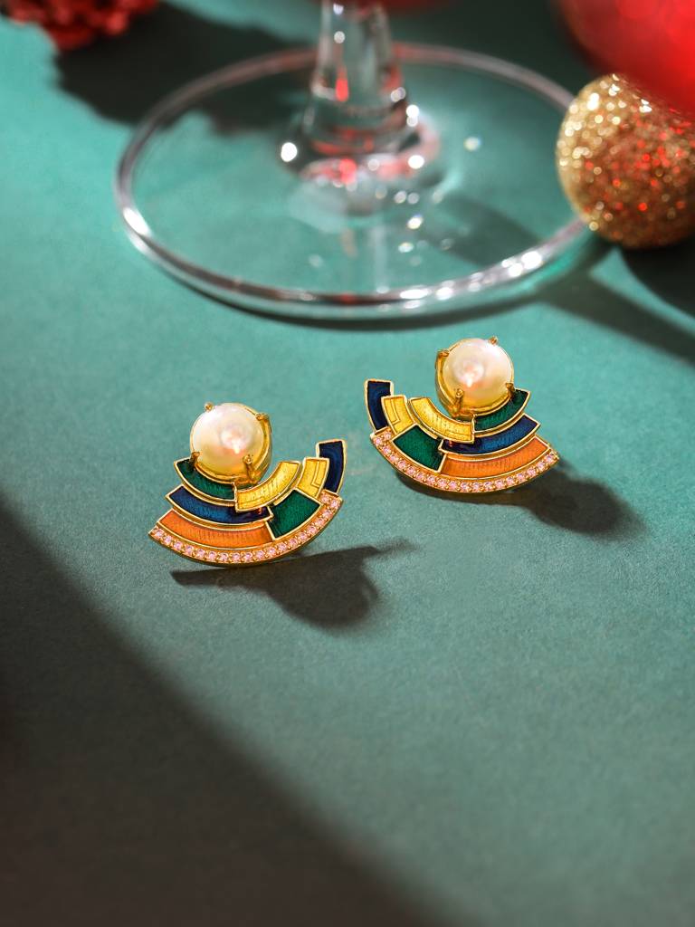 925 Sterling Silver Gold Plated Colorful Enamel With Pearl And Moissanite Harmony Earring For Women : KNPHSILE007