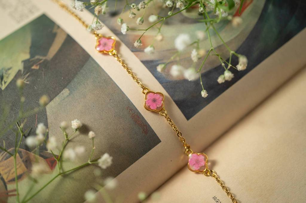 Loveglyph Bracelet : LA-CB-LO