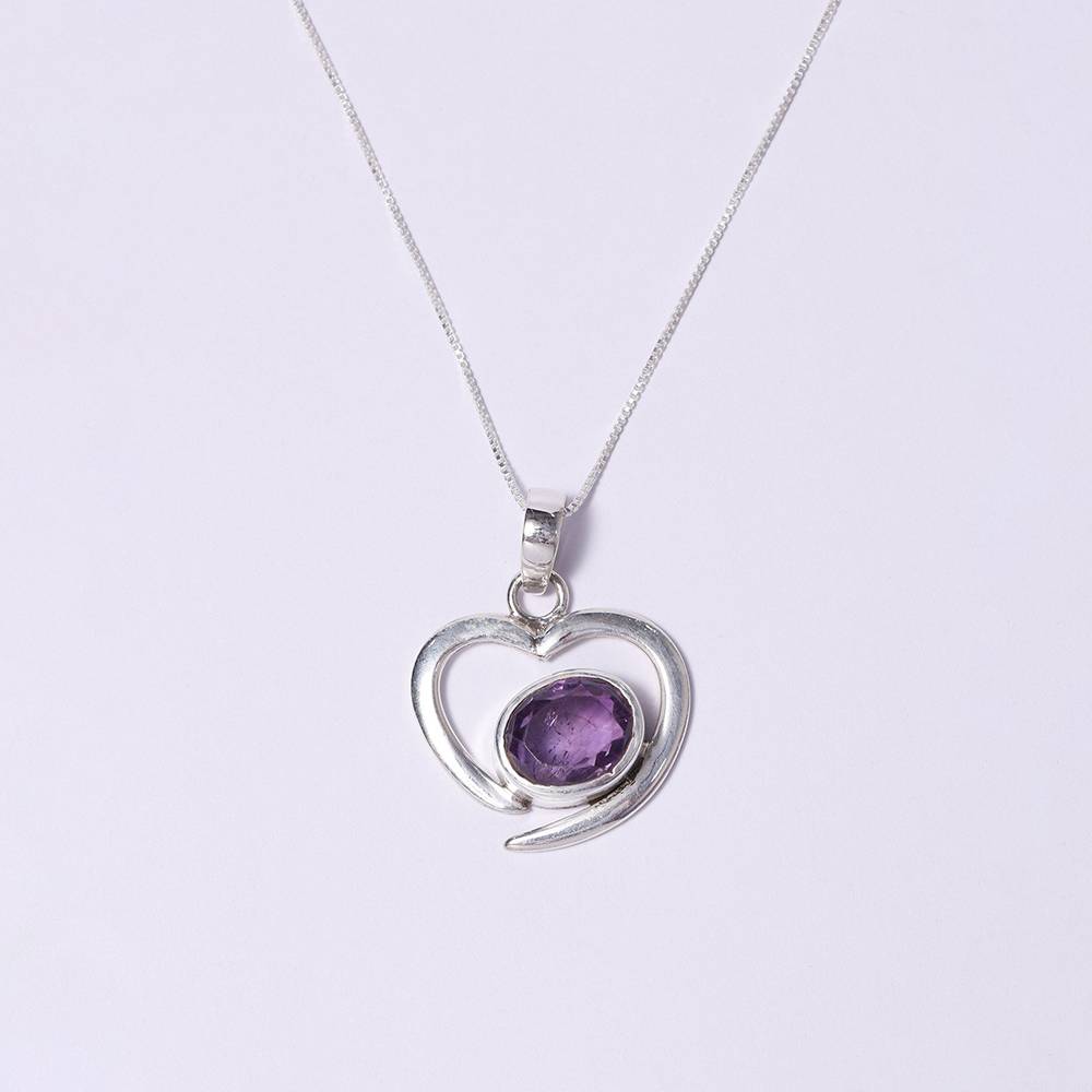 Sterling Silver Pendant With Beautiful Heart Shape And Amethyst Gemstone : LDD247
