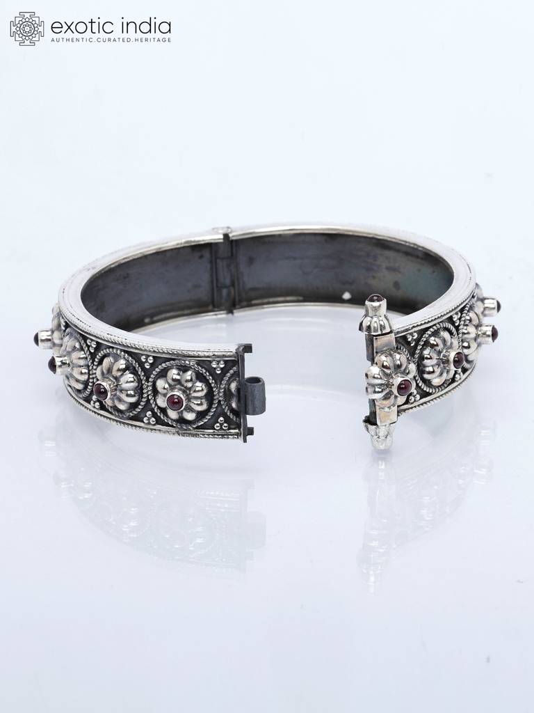 Openable Sterling Silver Bangle Bracelet With Garnet Gemstone : LDD461
