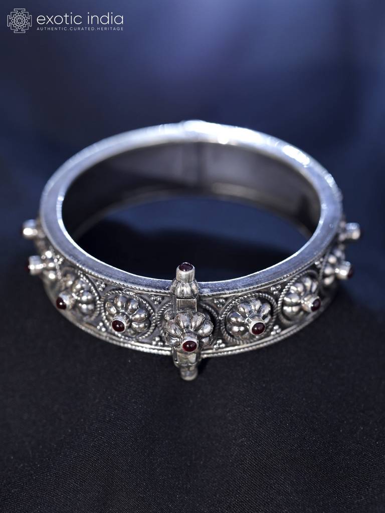 Openable Sterling Silver Bangle Bracelet With Garnet Gemstone : LDD461