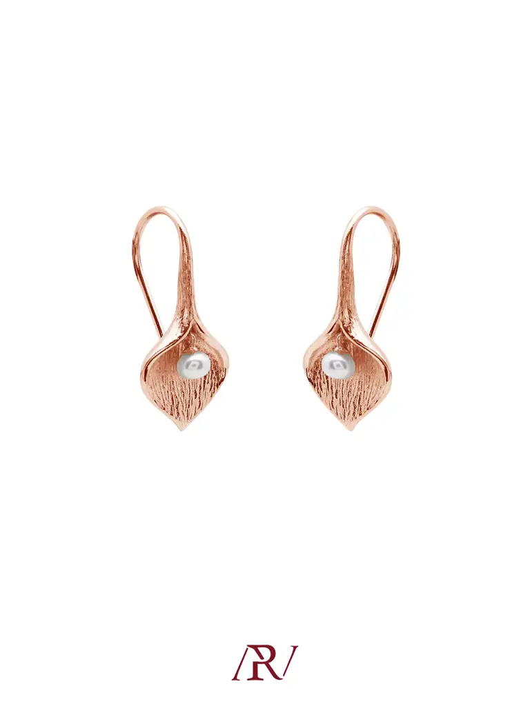 Leaf Bud Pearl Earrings : ARV-ER-043