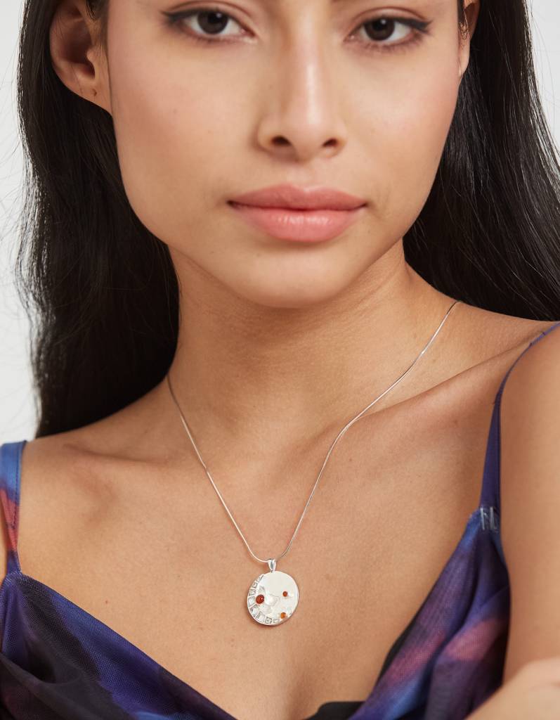 Carnelian & Kundan Full Moon Pendant : LLPE104