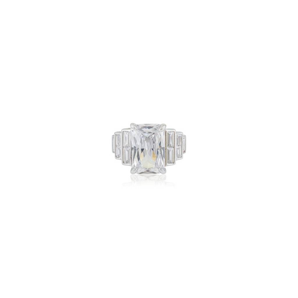 925 Silver Emerald Cut Cocktail Ring With Thrashed Ice Cut White Cz Diamonds : LM160