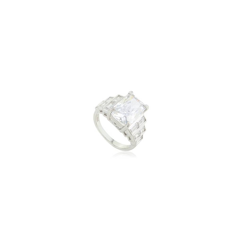 925 Silver Emerald Cut Cocktail Ring With Thrashed Ice Cut White Cz Diamonds : LM160