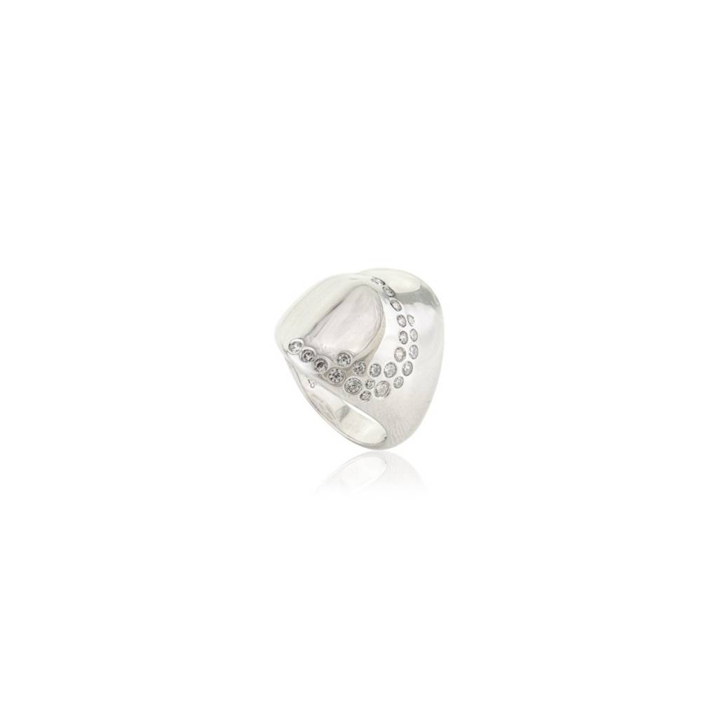925 Silver Signet Ring With Flush Setting Sparkling Cz Diamonds : LM166