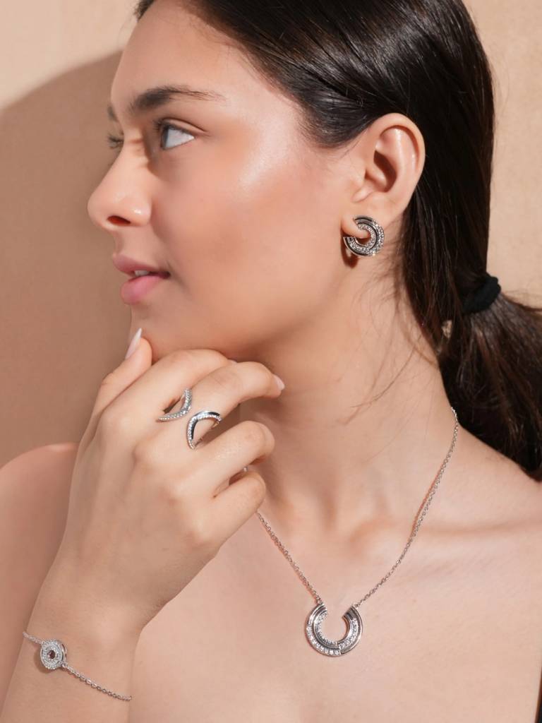 Halo Arc Pendant : M6PT3