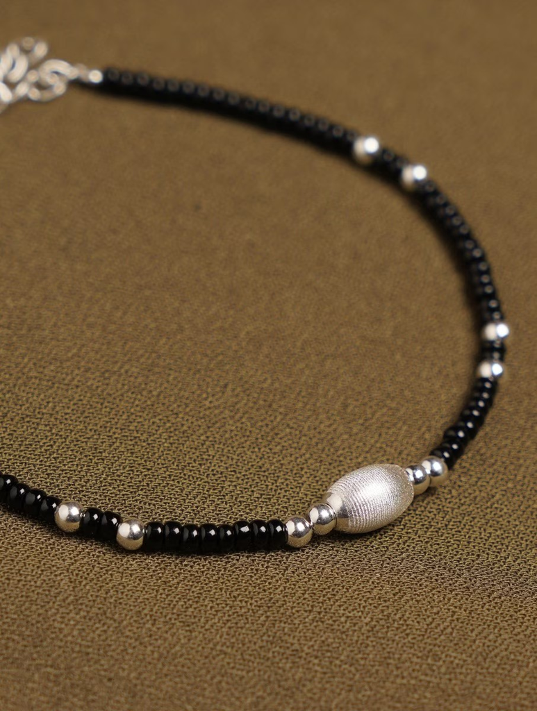 925 Sterling Silver Black Beaded Bracelet With Silver Accents : ARSBR171
