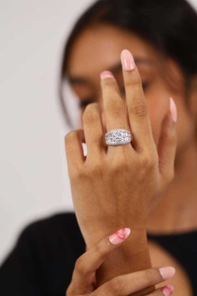Zen Spark Diamond Silver Ring : R069-WH-D-10
