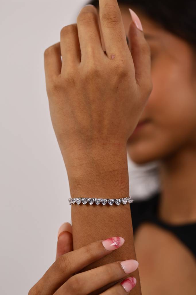 Elegant Heart Tennis Silver Bracelet : B031-65