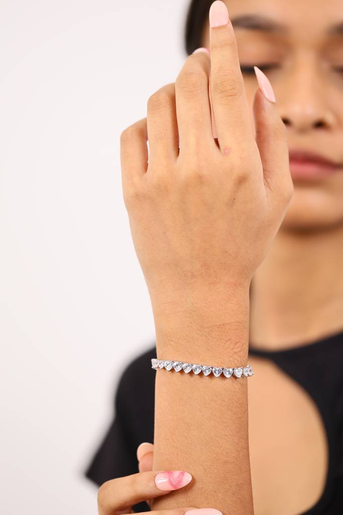 Elegant Heart Tennis Silver Bracelet : B031-65