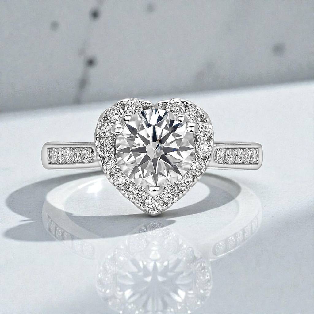 Amoura Heart Ring : R005