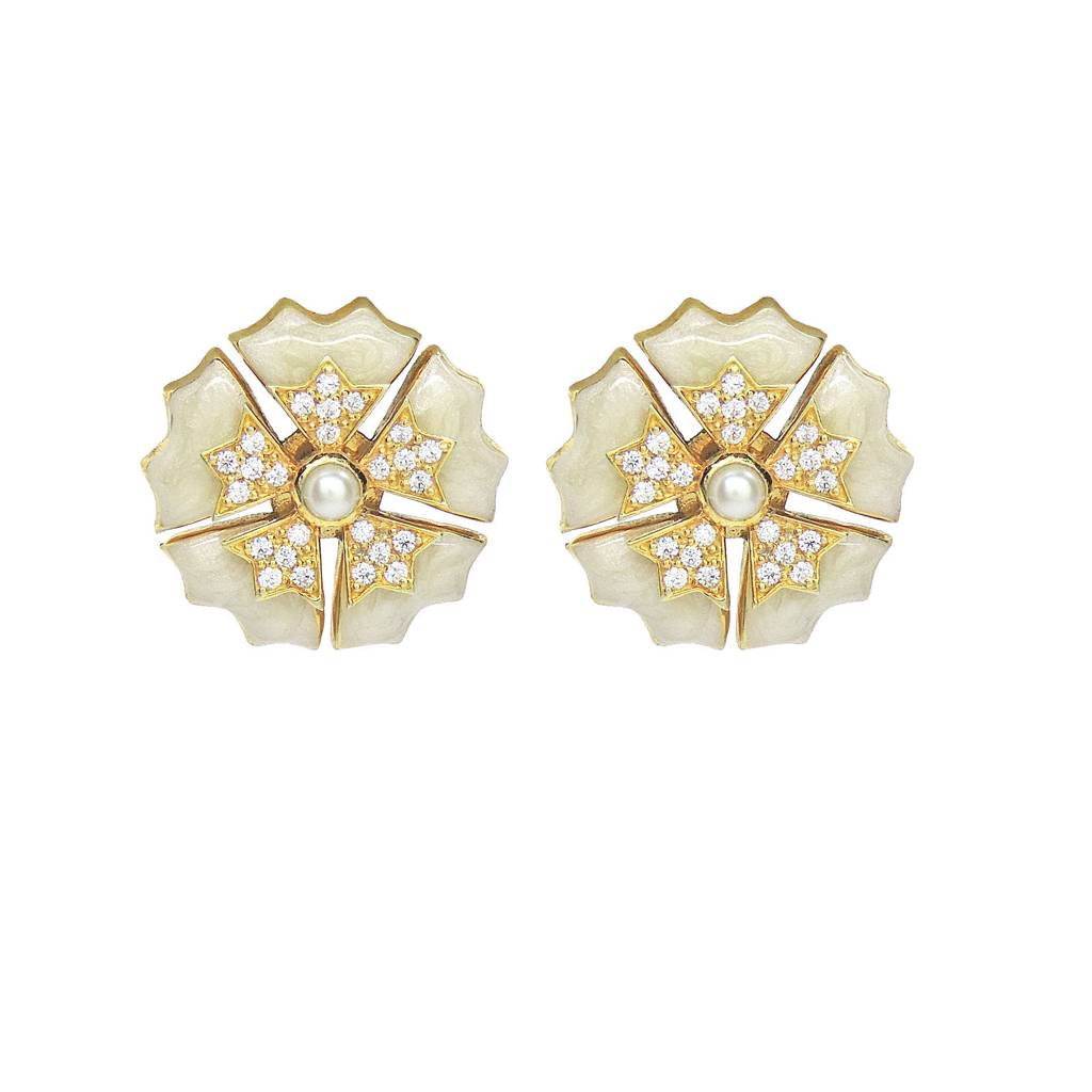 Enchanting Pearl Floral Stud : 2274ERS