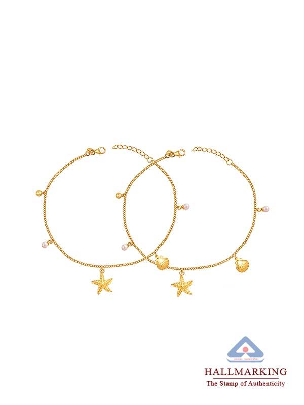 Ocean Whispers Gold-Plated Starfish & Seashell Charm Anklet : MAN247302S10HIM1FG